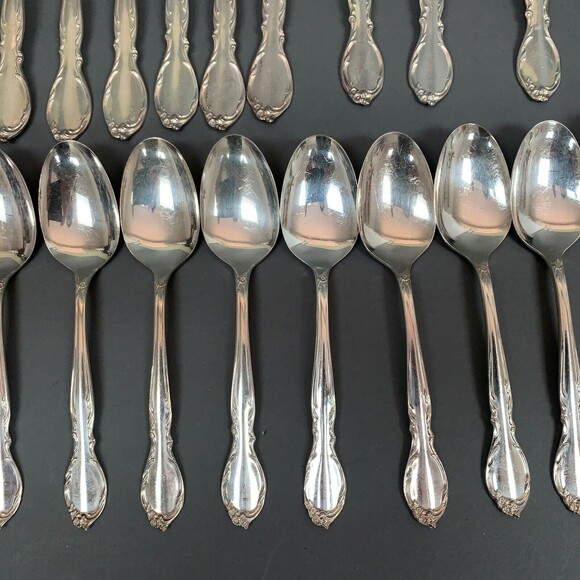 Wm. Rogers International Silver International Moonlight Spoons Forks Knives - Picture 8 of 11